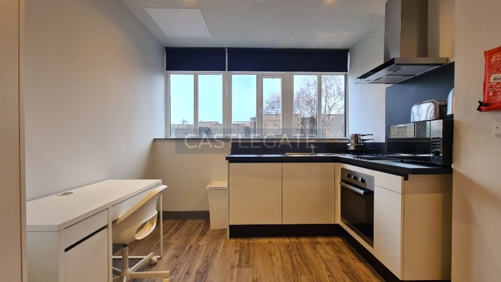 Property photo 1 of 8 Room 45, Renaissance Works, 103 New Street, Huddersfield, HD1 2Tw