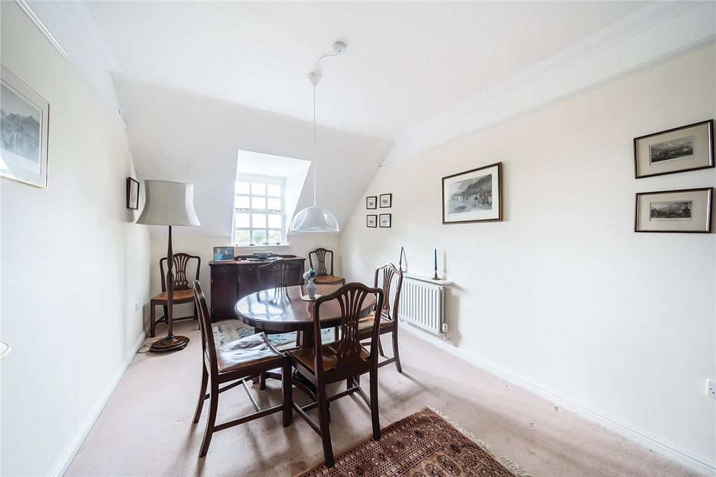 Property photo 3 of 10 Dining Room