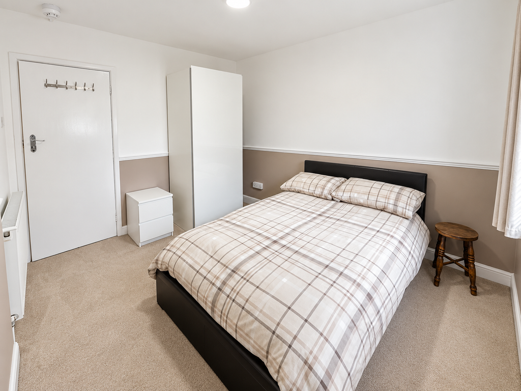 Property photo 1 of 9 Furnished Room With Bills Included