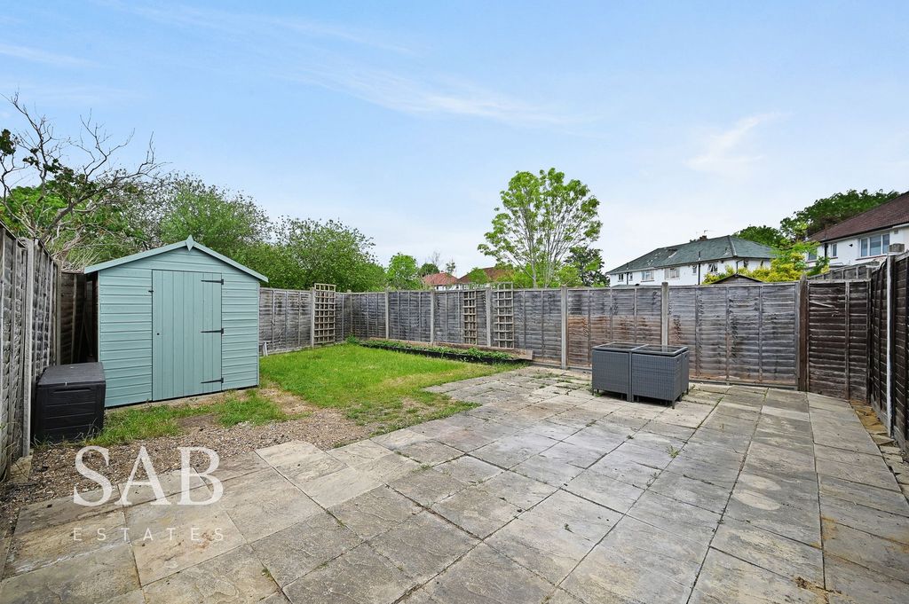 Additional image 11 of 3 bed flat for saleCostons Lane, Greenford UB6