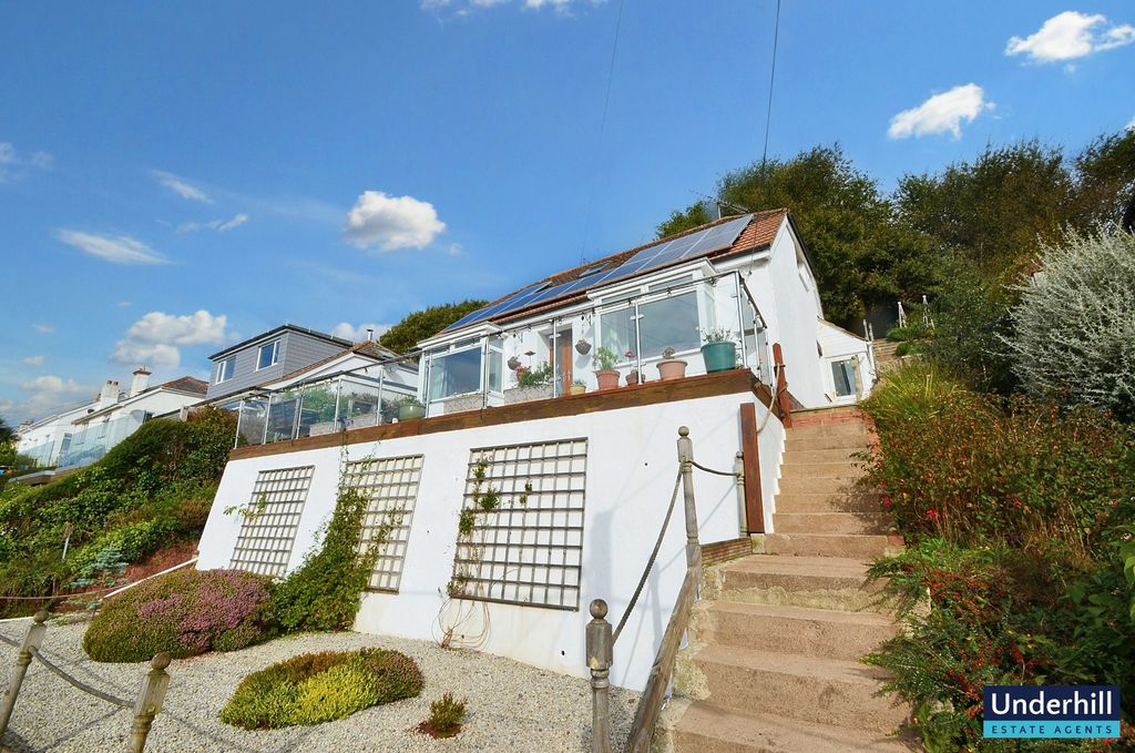 Property photo 1 of 31