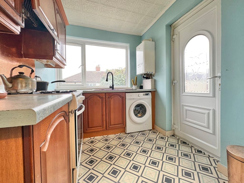 Property photo 3 of 13 Picture No. 18