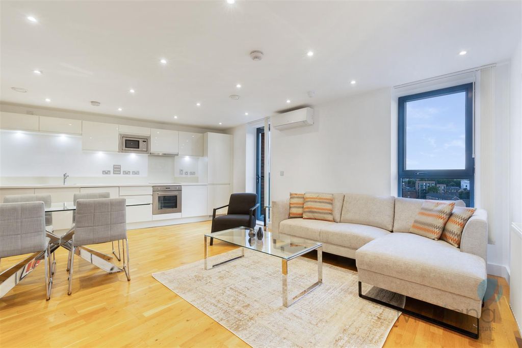 Property photo 1 of 14 Reception Room