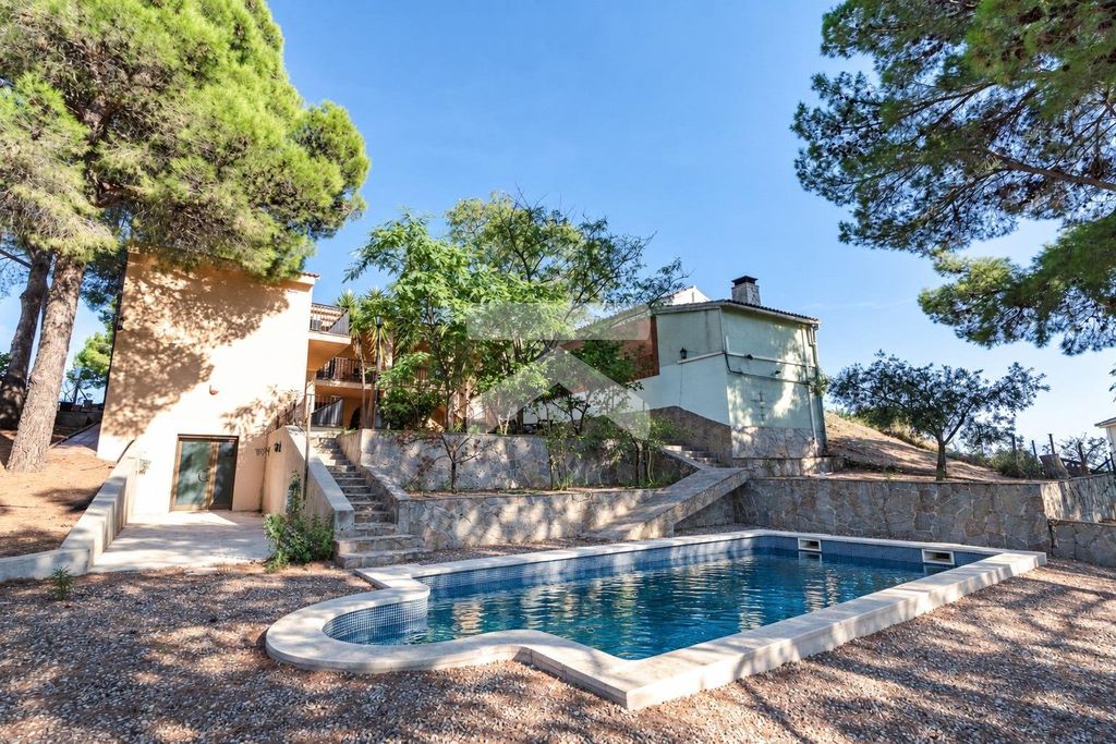 Property photo 1 of 57