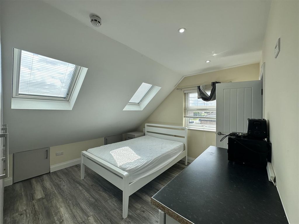 Property photo 1 of 6 Image7.Jpeg