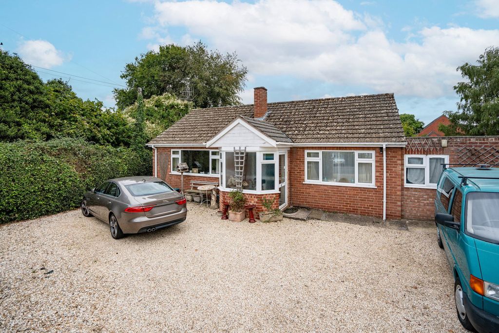Property photo 3 of 27