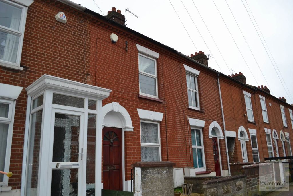 Property photo 1 of 5