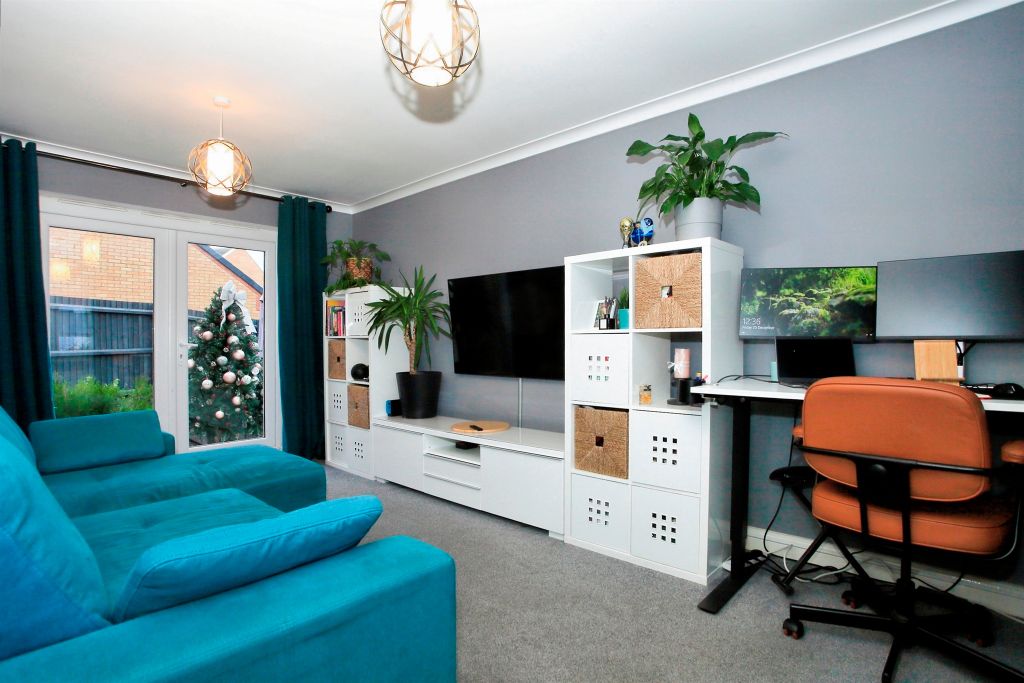 Property photo 2 of 17