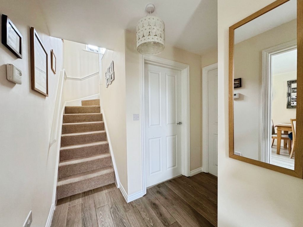 Property photo 2 of 29 5149463