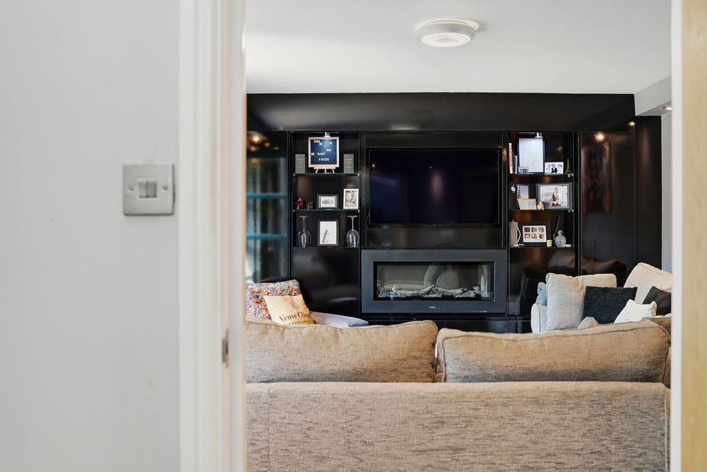 Additional image 15 of 2 bed flat for saleSlate Wharf, Ship Canal House M15