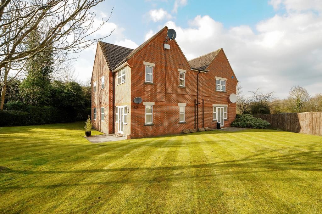 Property photo 3 of 10 External Grounds