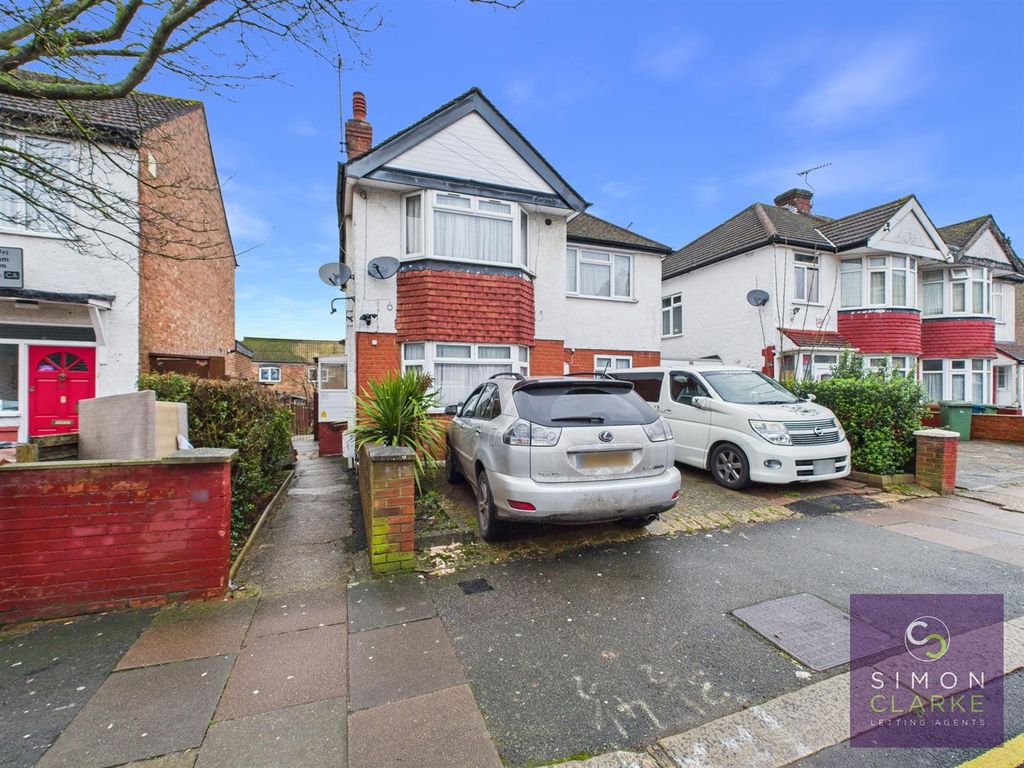 Property photo 2 of 9 Cam05425G0-Pr0095-Still001.Jpg