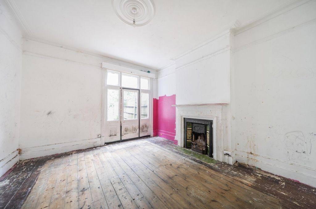 Property photo 3 of 12 1471340-5-6A1d8Ef...