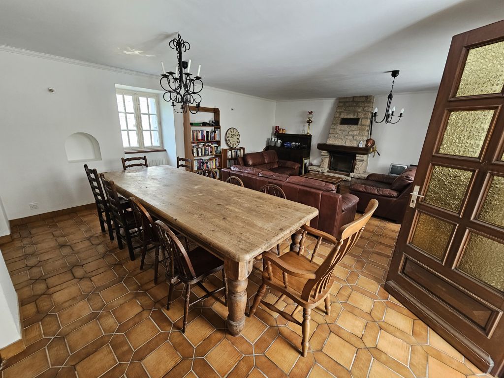 Property photo 3 of 21