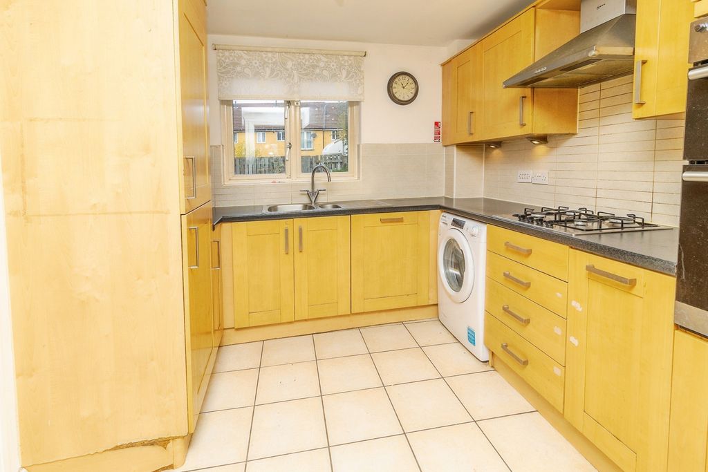 Property photo 3 of 17 Photo
