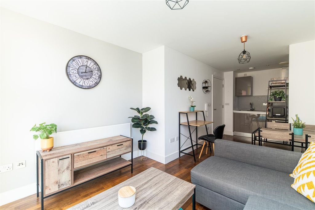 Property photo 3 of 10 Edit-2317.Jpg