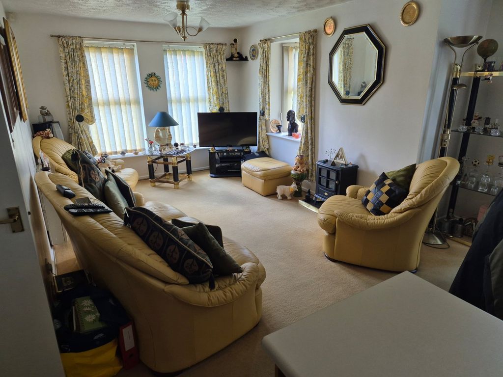 Additional image 4 of 2 bed flat for saleMariner Avenue, Birmingham, West Midlands B16
