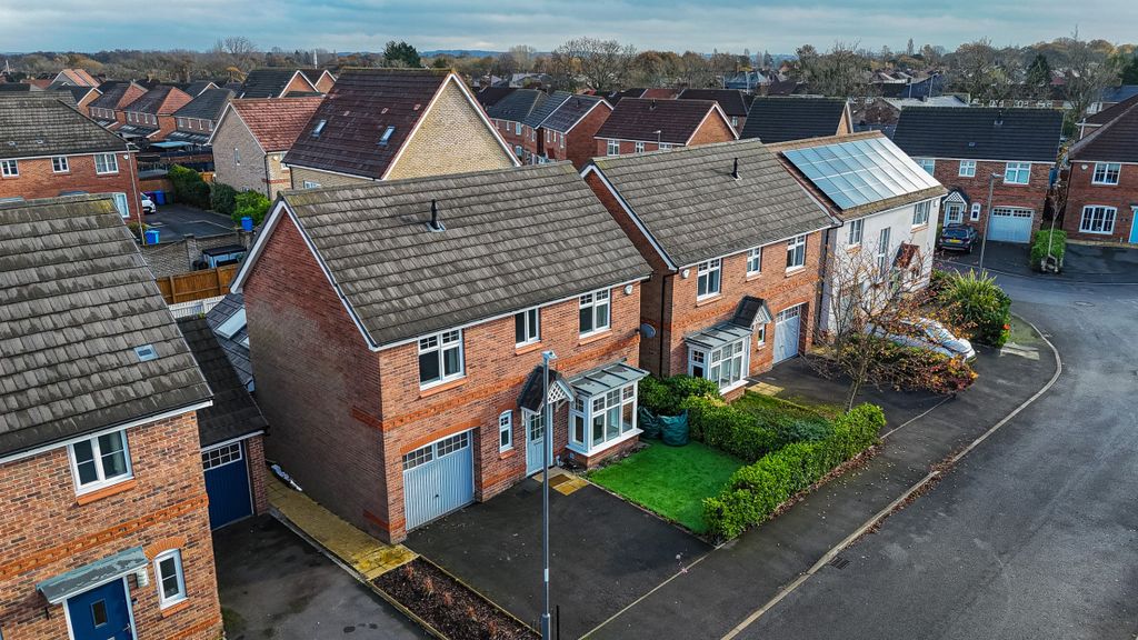 Property photo 2 of 17