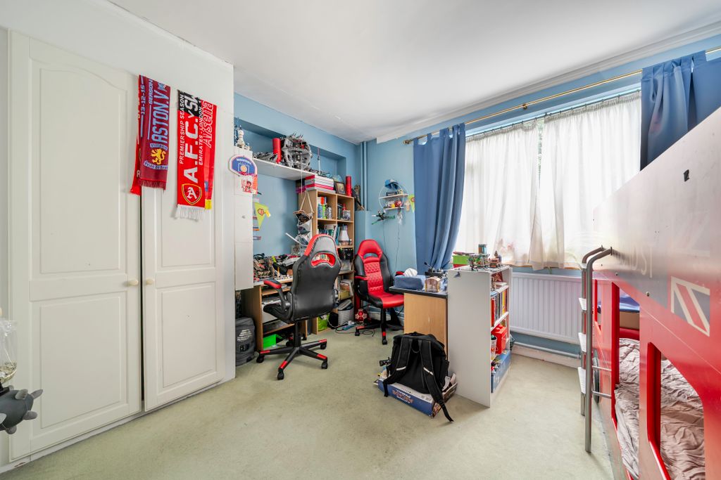 Property photo 3 of 9