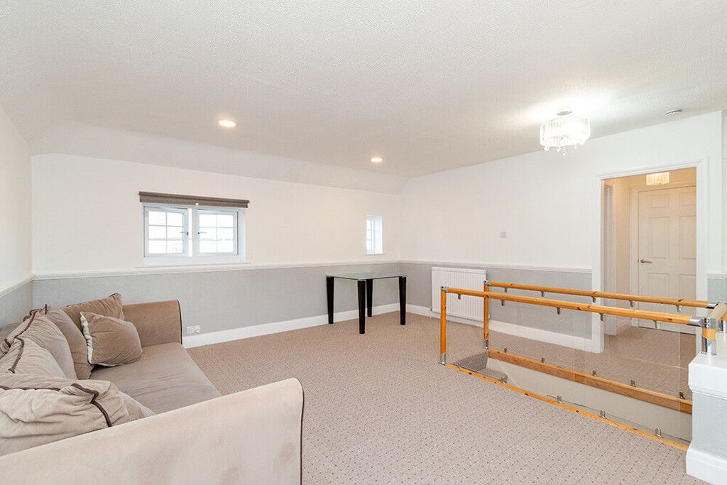 Property photo 2 of 6 Img_2115.Jpg