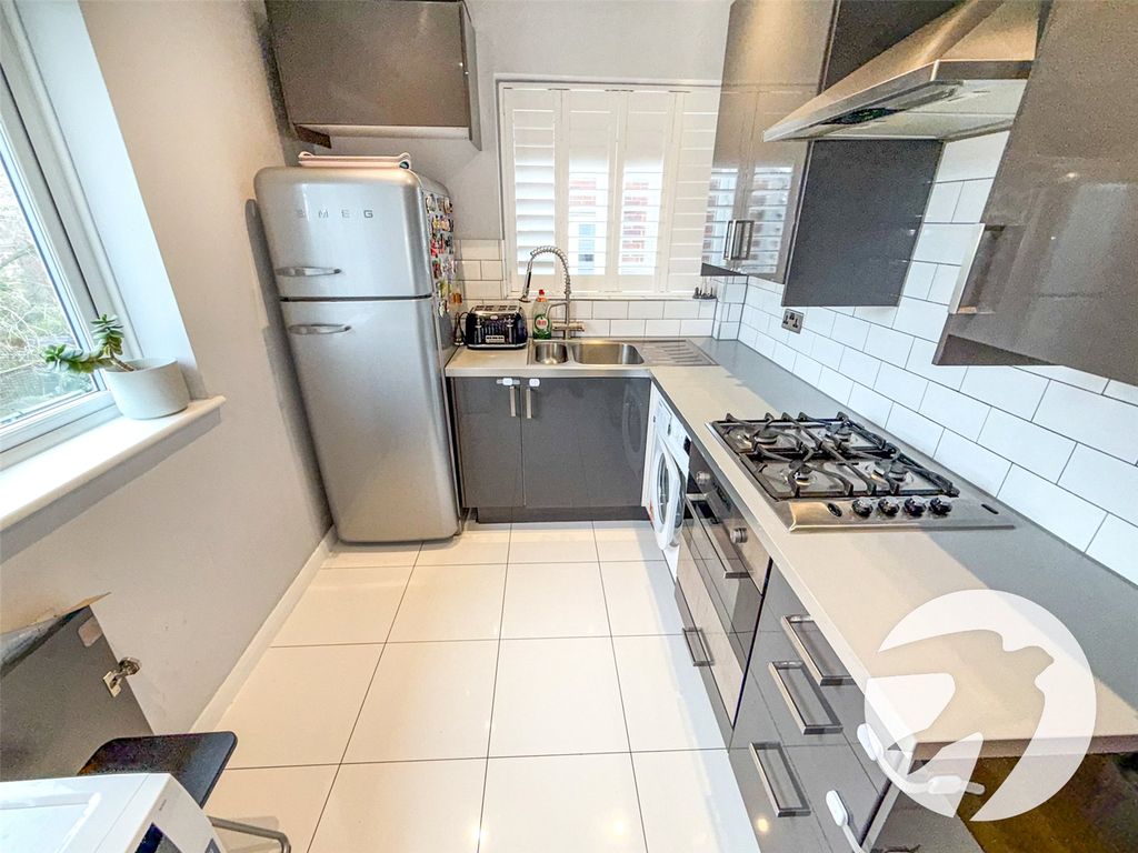 Property photo 2 of 22 Picture No. 28