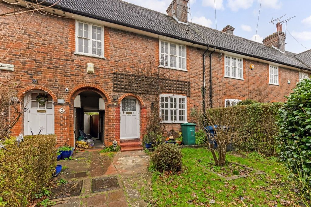 Property photo 2 of 17