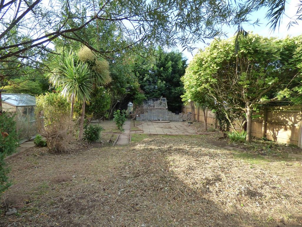 Property photo 2 of 12 Photo 2