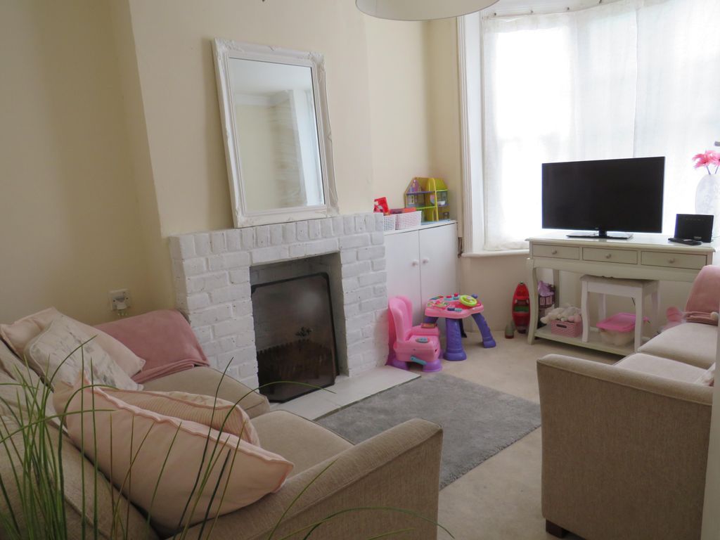 Property photo 3 of 8 Image