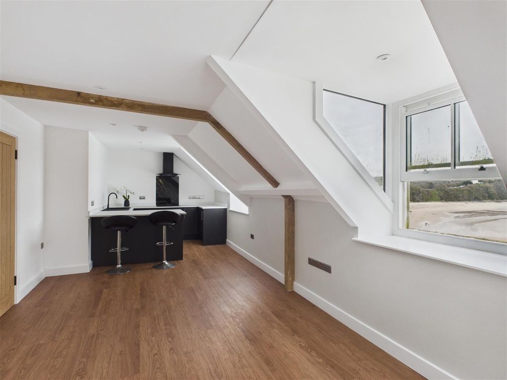 Property photo 2 of 15 Lounge/Diner/Kitchen