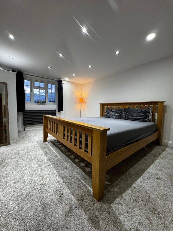 Property photo 2 of 16 Gallery