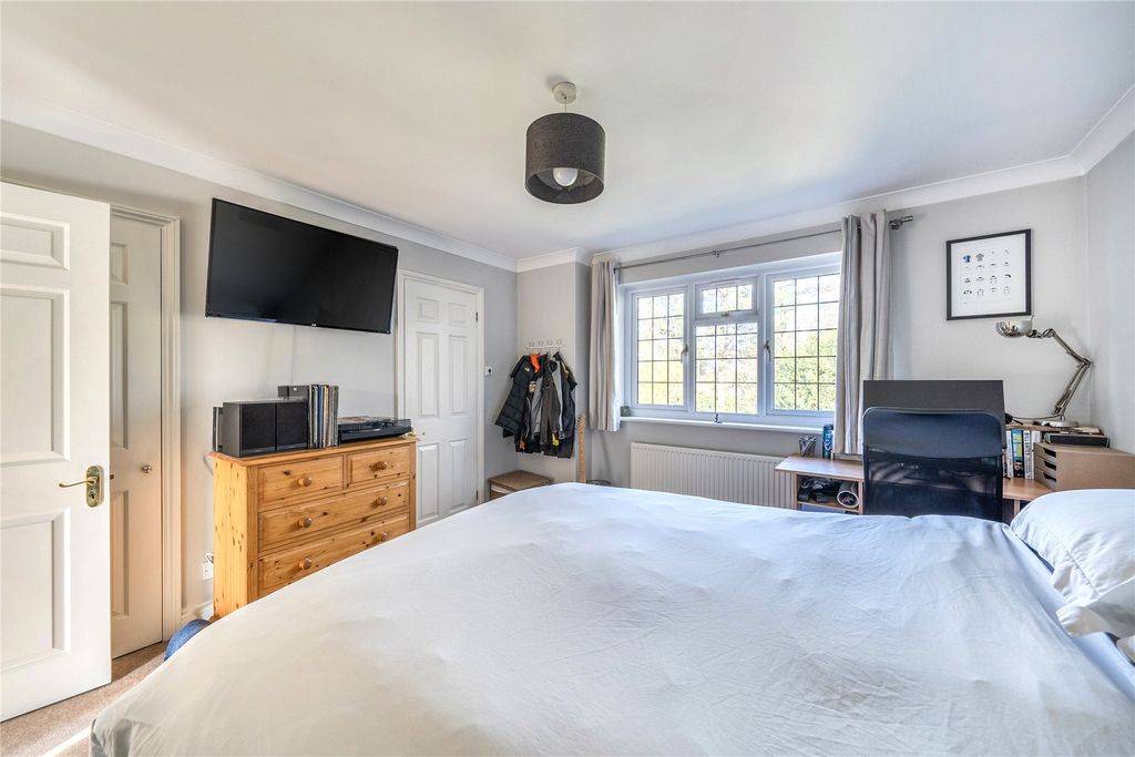 Additional image 16 of 4 bed detached house for saleLightwater GU18