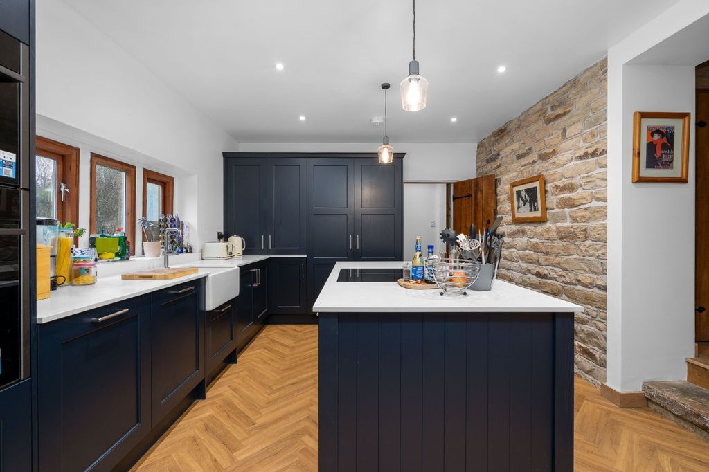 Property photo 3 of 23 Picture No. 05