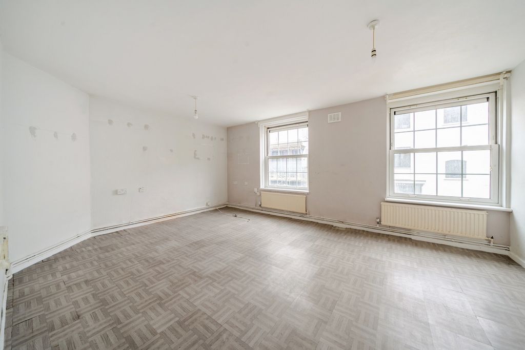 Property photo 2 of 13 1455855-10-69Fc97...
