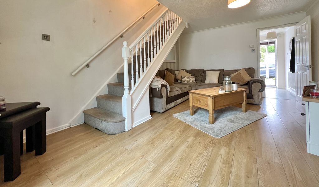 Property photo 2 of 12 Gallery