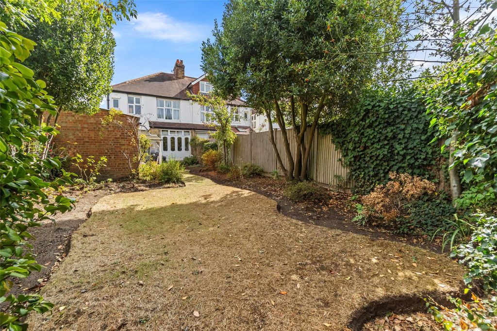 Property photo 2 of 9 Picture No. 20