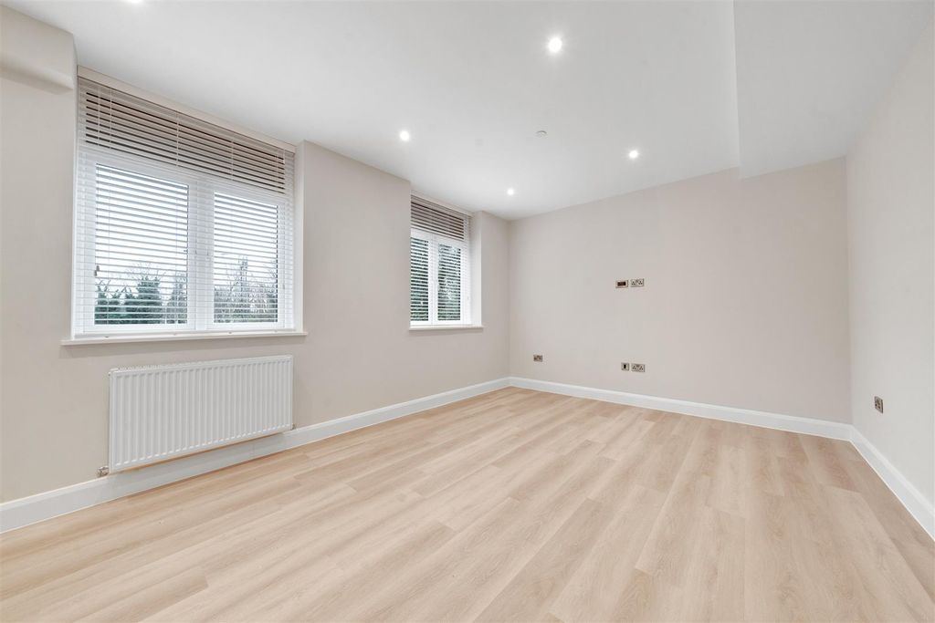 Property photo 3 of 11 Dsc01024.Jpg