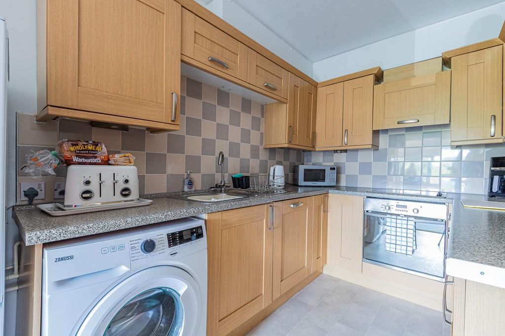 Property photo 1 of 12 18 Dyfed House-1.Jpg