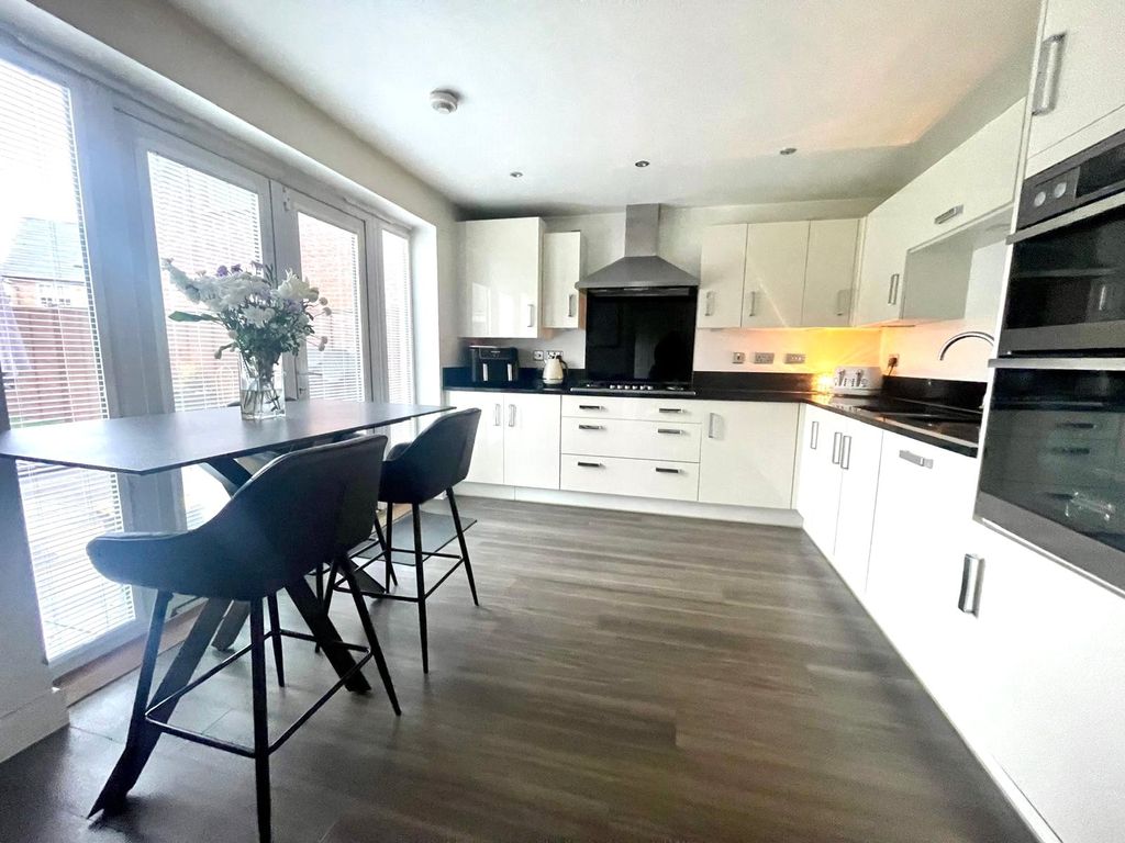 Property photo 3 of 30 Picture No. 19