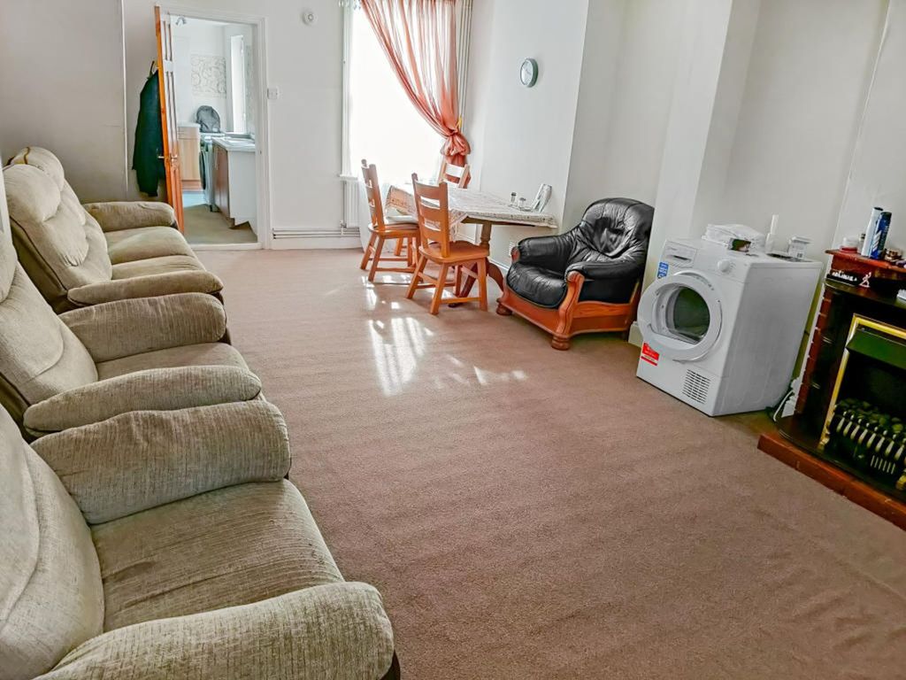 Property photo 2 of 38