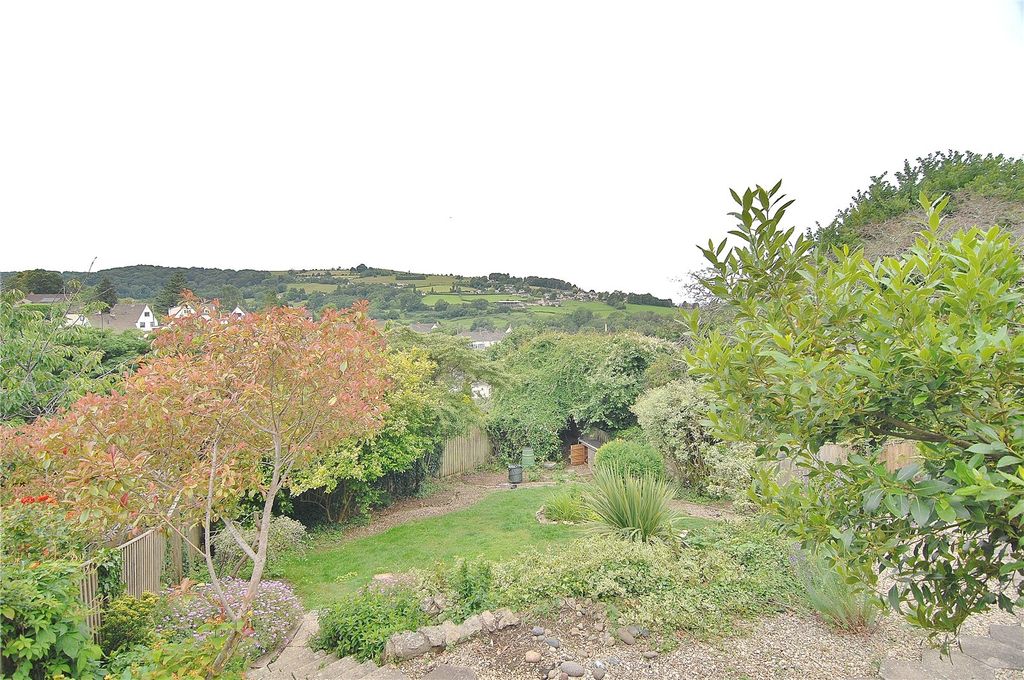 Property photo 2 of 17 Picture No. 33