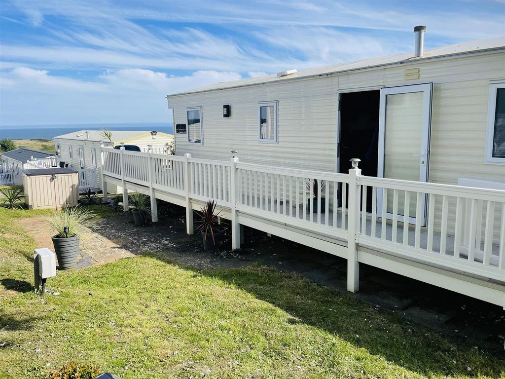 Property photo 1 of 21 Outside