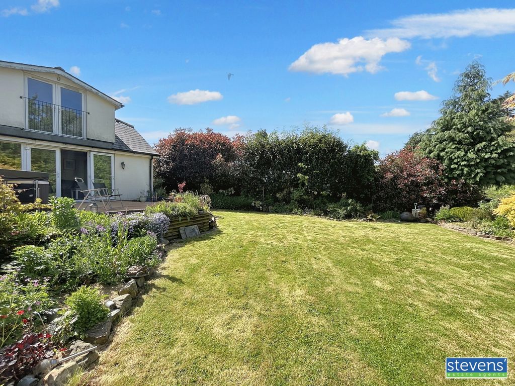 Additional image 31 of 5 bed bungalow for saleNorth Road Industrial Estate, Okehampton, Devon EX20