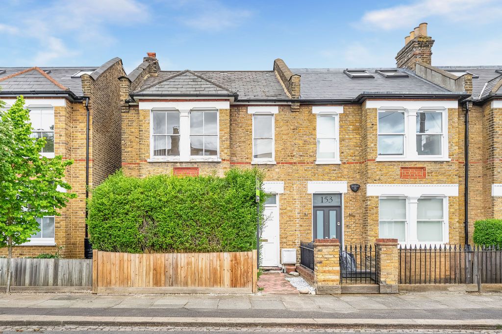 Property photo 1 of 22 Photo 5