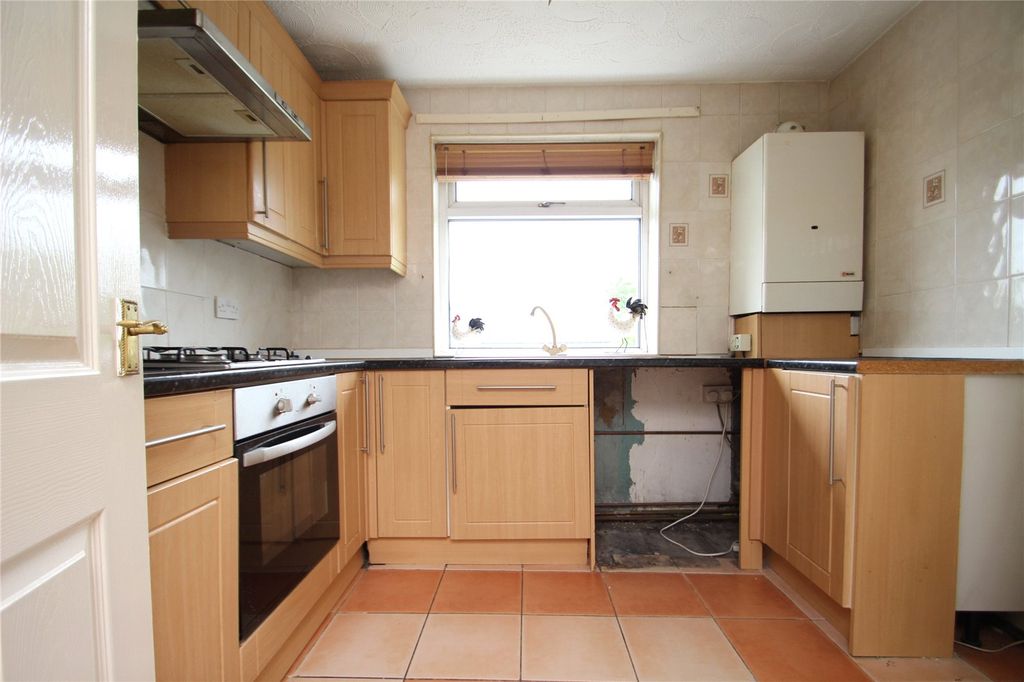 Property photo 2 of 13 Kitchen