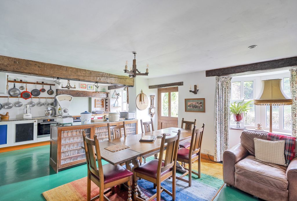 Property photo 3 of 25 1381096-16-69147B...