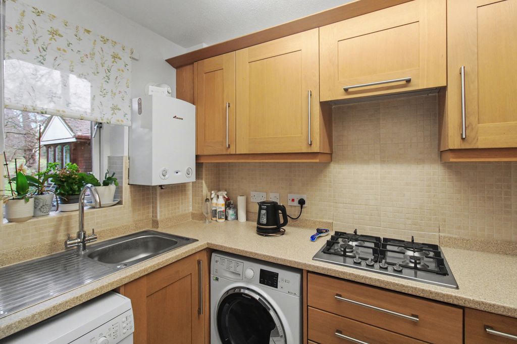 Property photo 3 of 13