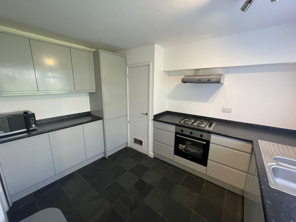 Property photo 2 of 13 Picture No. 02