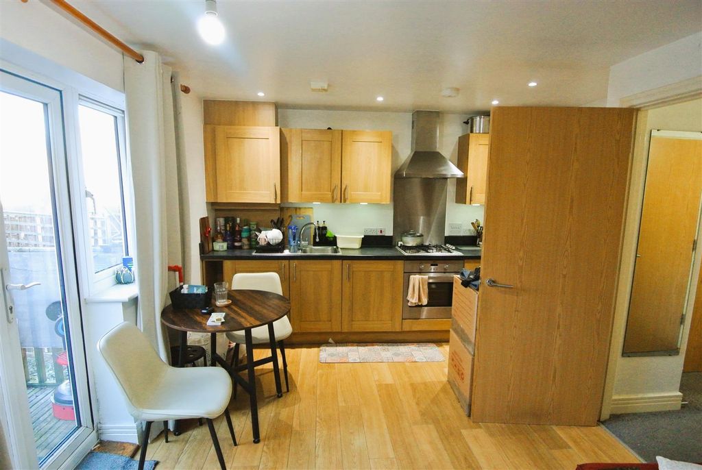 Property photo 2 of 5 Dsc_9882.Jpg