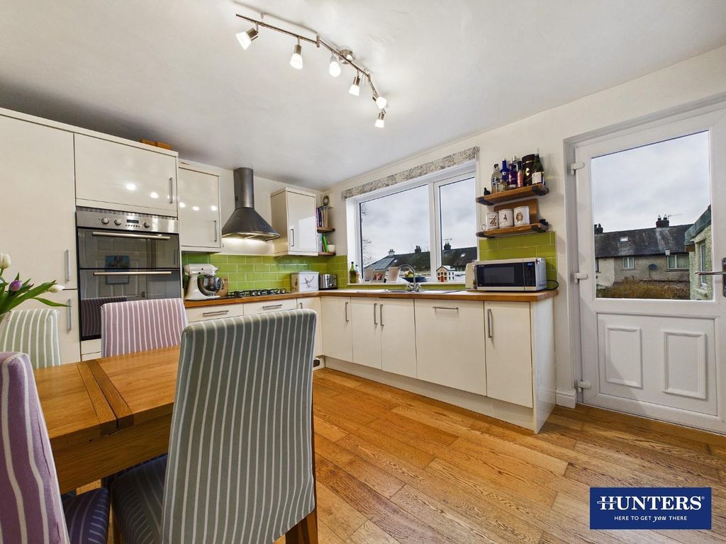 Property photo 2 of 22 Kitchen/Diner