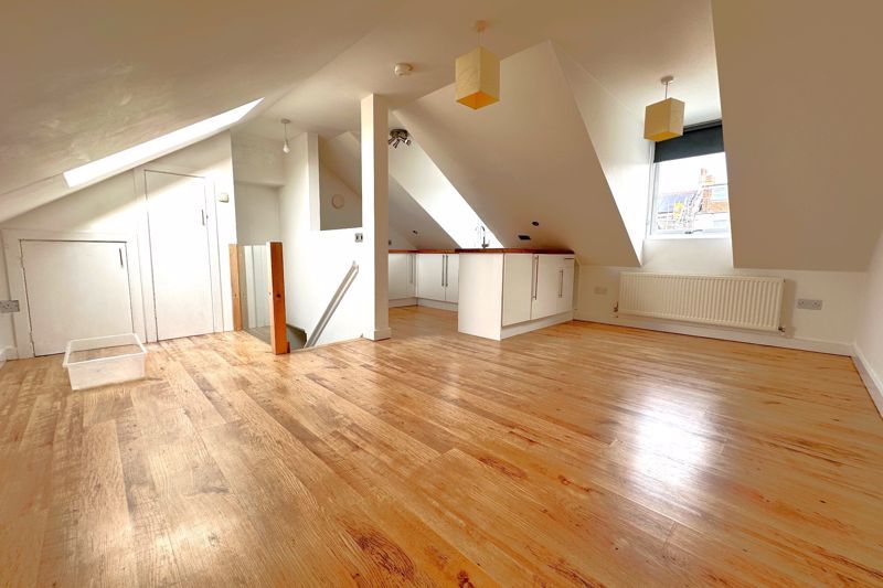 Property photo 2 of 10 Photo 6